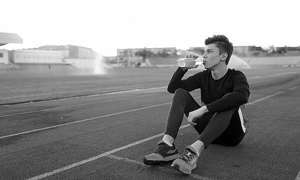 Youth Sports Part 2: Drink to Thirst Doesn’t Work & Other Surprising Truths About Hydration for Young Athletes