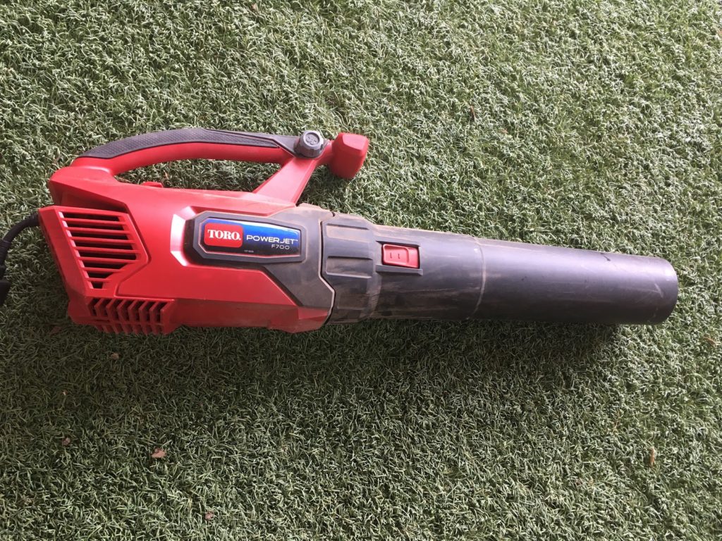 Leaf blower for garage gym