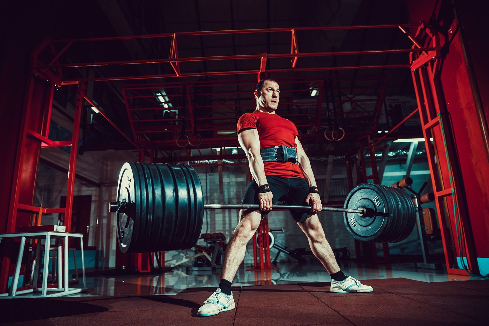 The 4 Amazing Benefits of the Sumo Deadlift – Fitness Volt