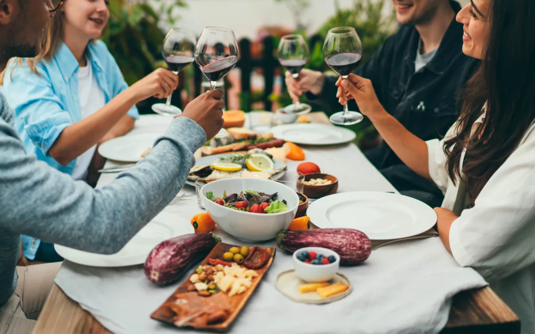 How To Eat Healthy on Vacation & at Restaurants